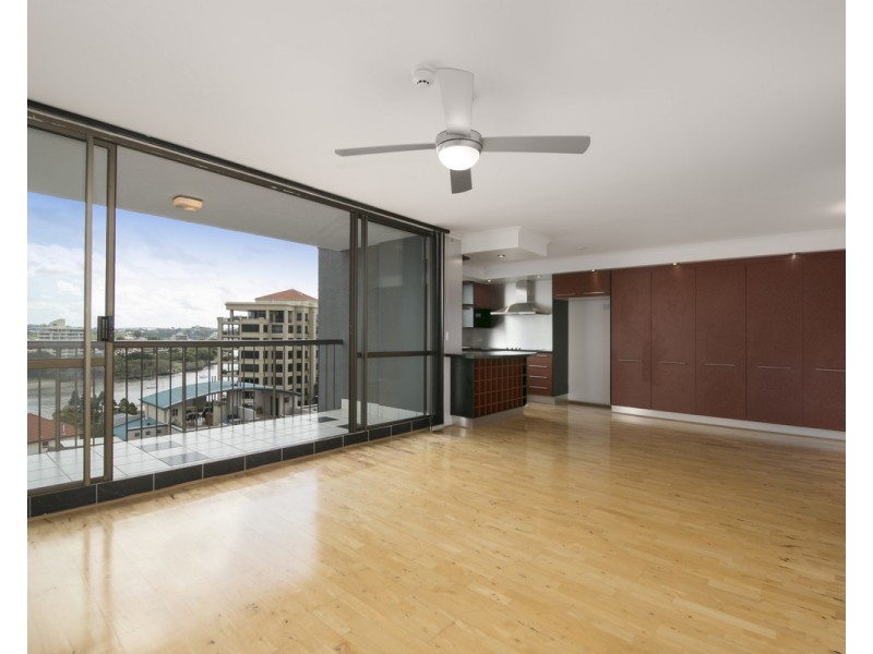 89 Thorn Street, Kangaroo Point QLD 4169