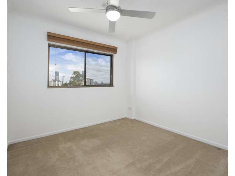 89 Thorn Street, Kangaroo Point QLD 4169