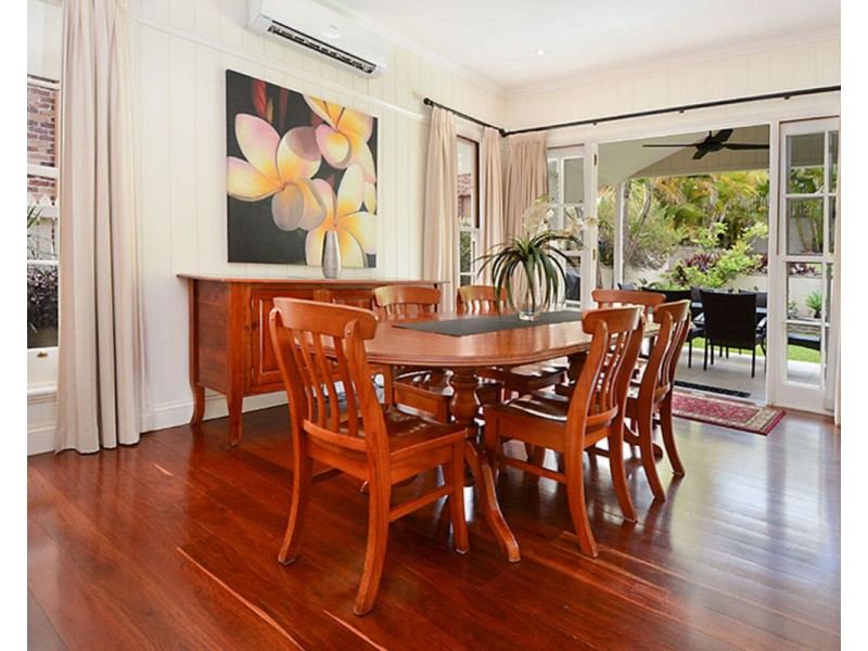 17 Wooloowin Avenue, Wooloowin QLD 4030