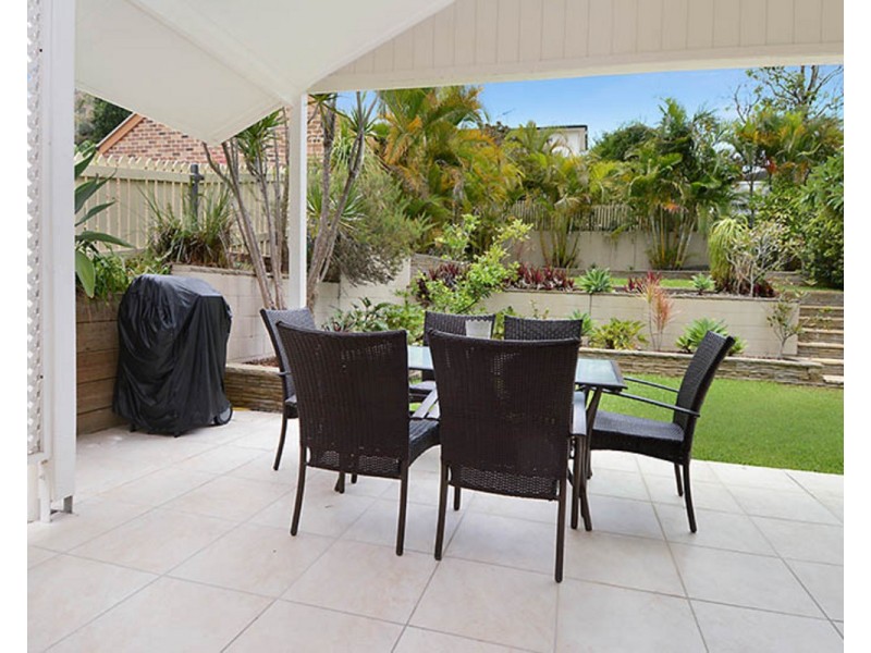 17 Wooloowin Avenue, Wooloowin QLD 4030