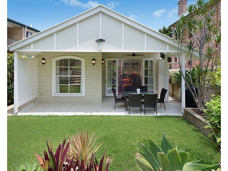 17 Wooloowin Avenue, Wooloowin QLD 4030