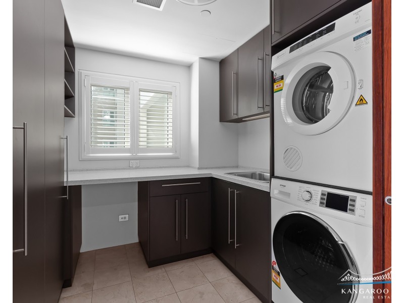 39 Castlebar Street, Kangaroo Point QLD 4169