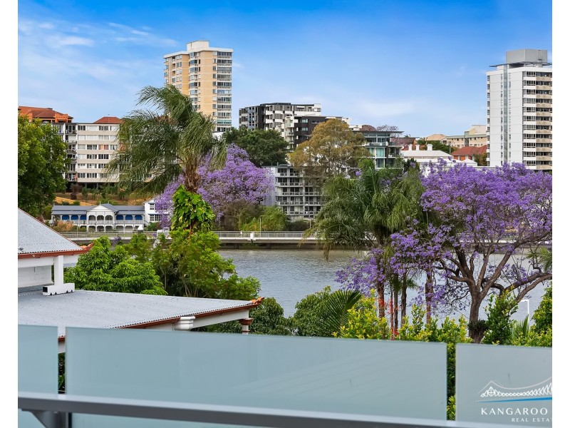 204/28 Wharf Street, Kangaroo Point QLD 4169