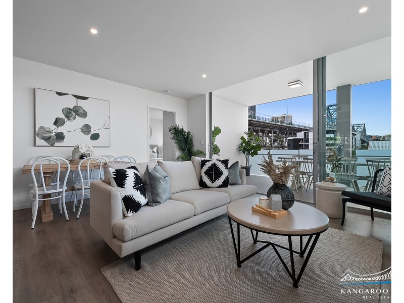 204/28 Wharf Street, Kangaroo Point QLD 4169