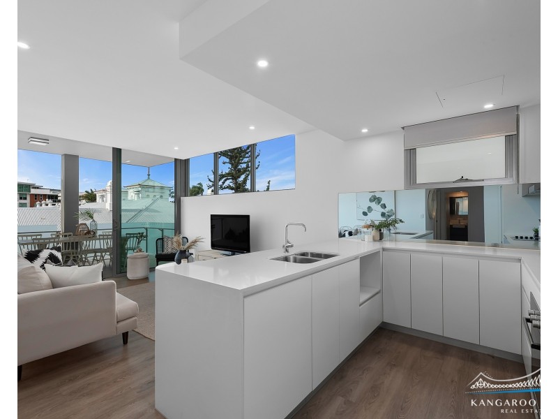 204/28 Wharf Street, Kangaroo Point QLD 4169