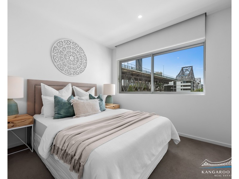 204/28 Wharf Street, Kangaroo Point QLD 4169