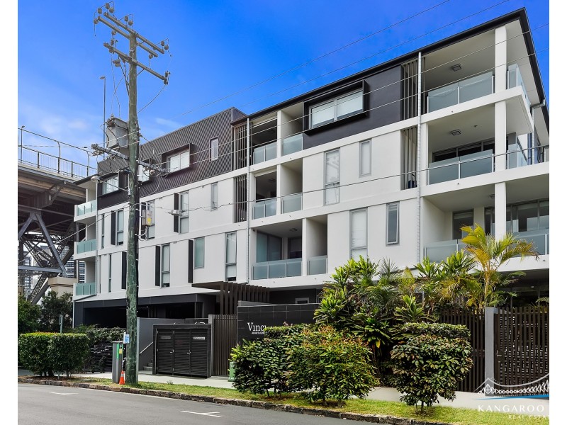204/28 Wharf Street, Kangaroo Point QLD 4169