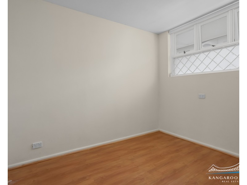 64 Thorn Street, Kangaroo Point QLD 4169
