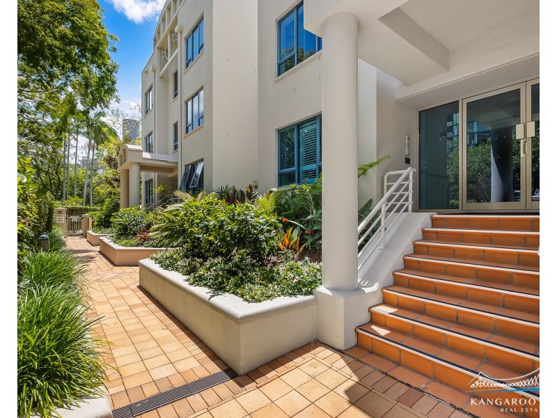 4/78 Cairns Street, Kangaroo Point QLD 4169