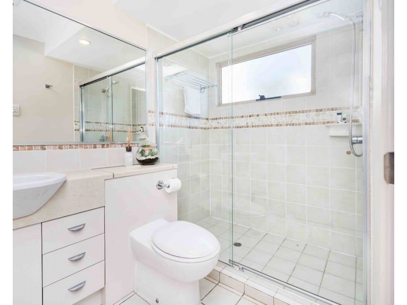 2/20 Keith Street, St Lucia QLD 4067