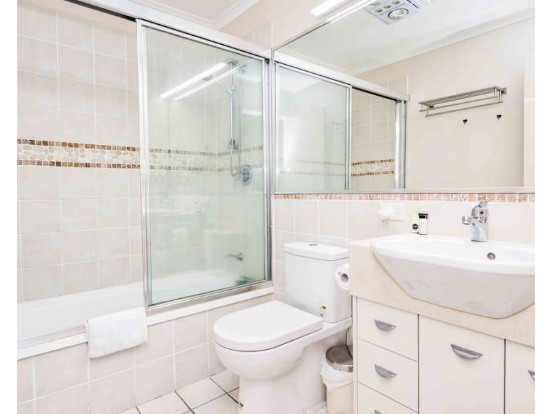 2/20 Keith Street, St Lucia QLD 4067