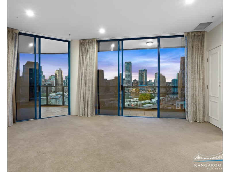8 Goodwin Street, Kangaroo Point QLD 4169