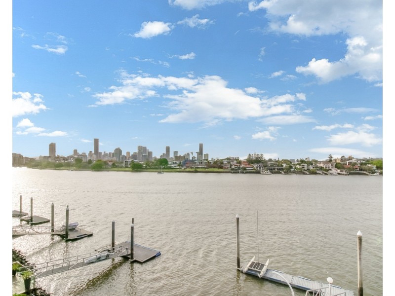 52 Wynnum Road, Norman Park QLD 4170