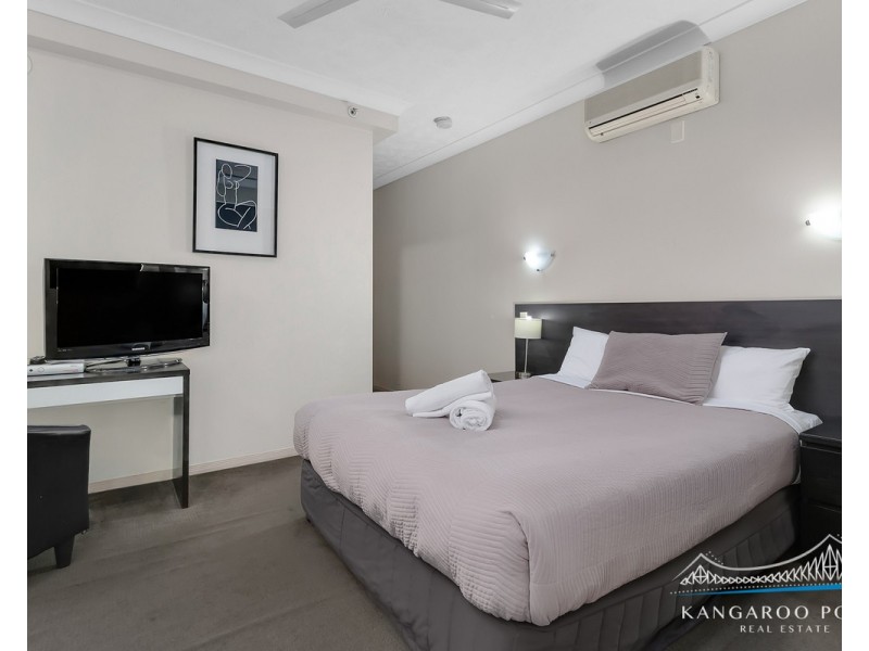 55 Baildon Street, Kangaroo Point QLD 4169