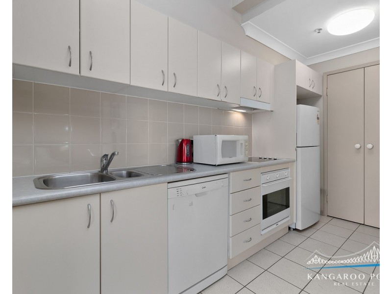 55 Baildon Street, Kangaroo Point QLD 4169