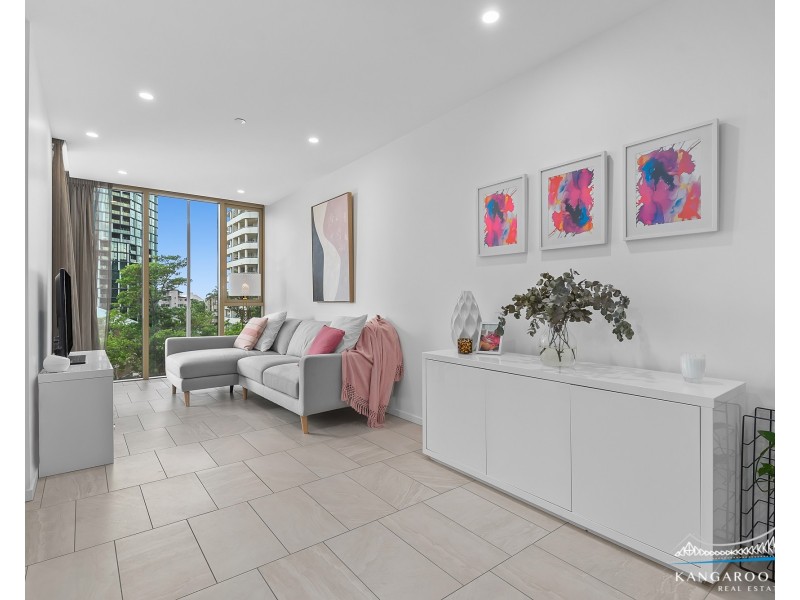 211/25 Shafston Avenue, Kangaroo Point QLD 4169
