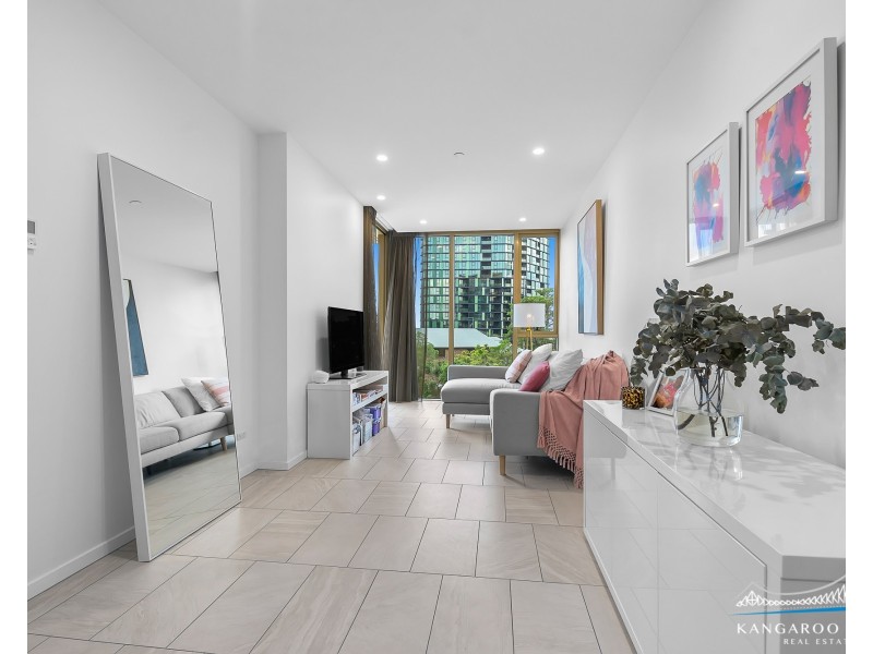211/25 Shafston Avenue, Kangaroo Point QLD 4169