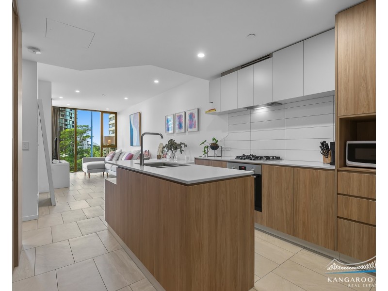 211/25 Shafston Avenue, Kangaroo Point QLD 4169