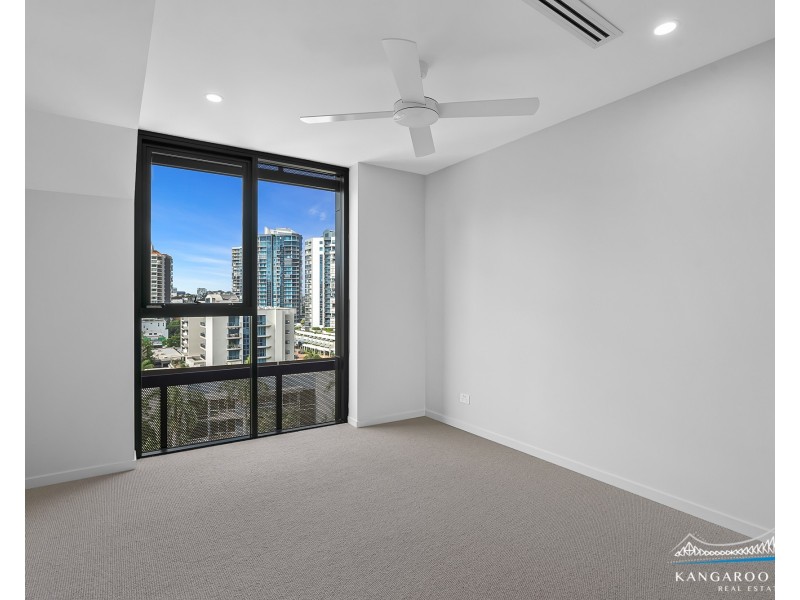 9 Lambert Street, Kangaroo Point QLD 4169