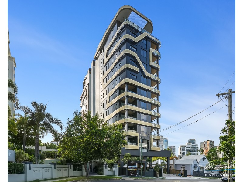 9 Lambert Street, Kangaroo Point QLD 4169
