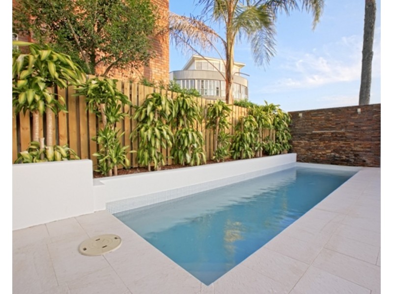 30 Ellis Street, Kangaroo Point QLD 4169