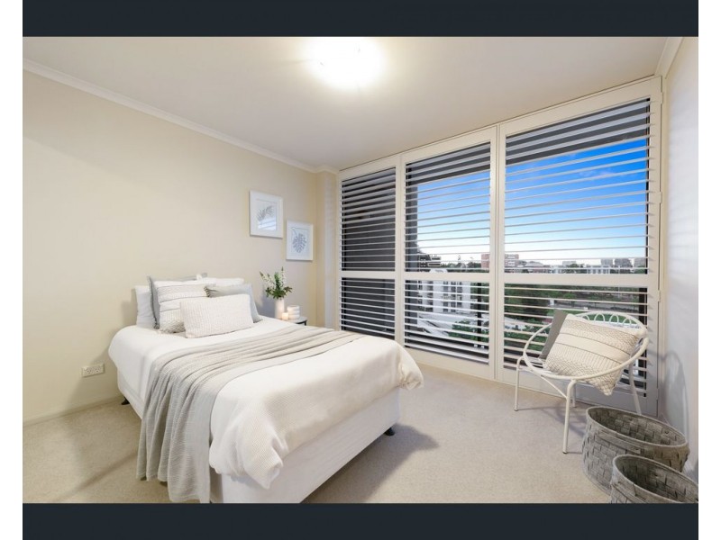 2 Goodwin Street, Kangaroo Point QLD 4169