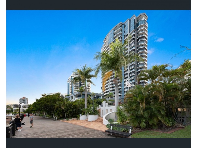 2 Goodwin Street, Kangaroo Point QLD 4169