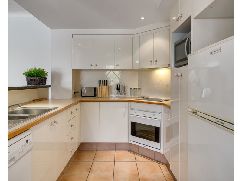 56 Wharf Street, Kangaroo Point QLD 4169