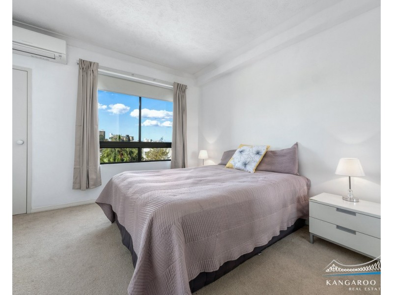 55 Baildon Street, Kangaroo Point QLD 4169