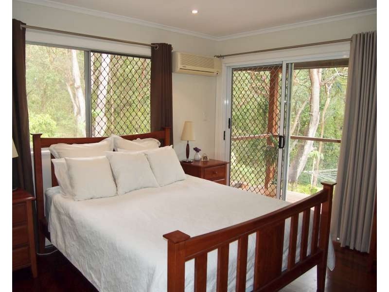 64 Oberon Street, Morningside QLD 4170