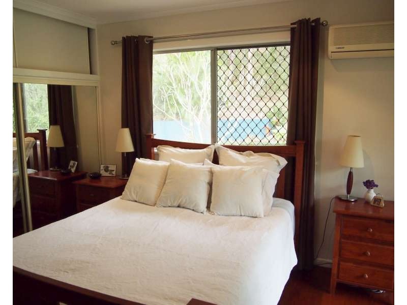 64 Oberon Street, Morningside QLD 4170