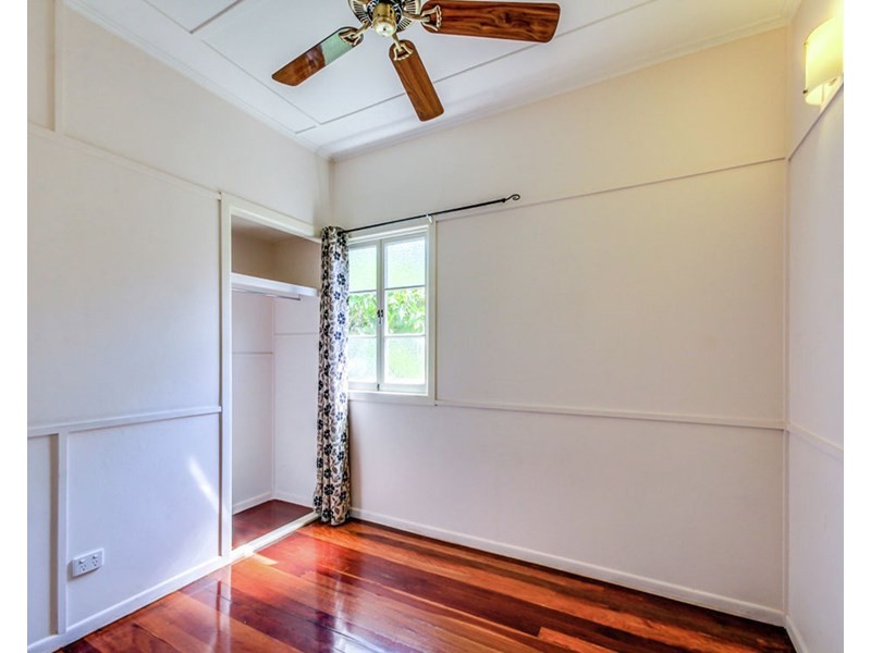 151 Watson Street, Camp Hill QLD 4152