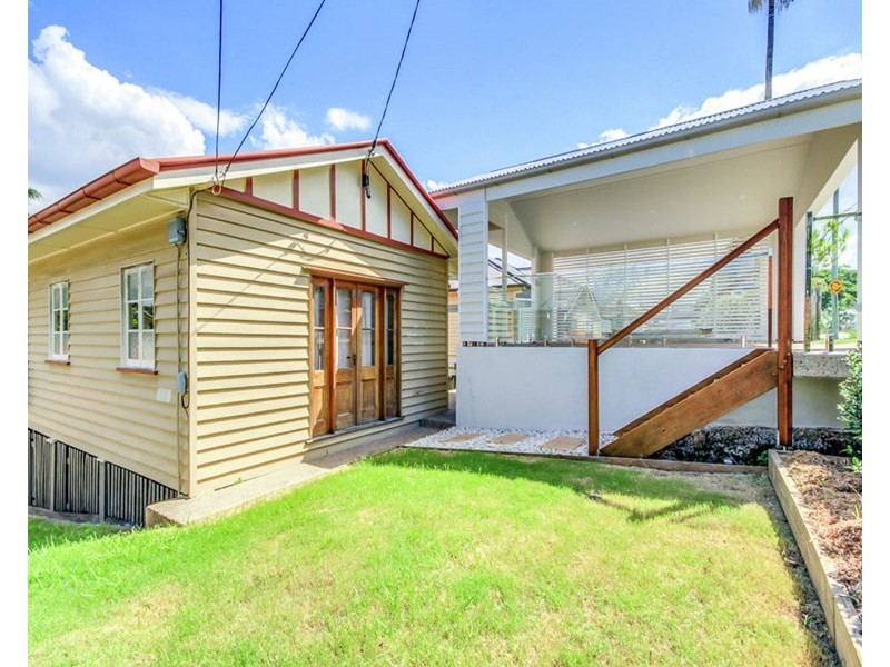 151 Watson Street, Camp Hill QLD 4152