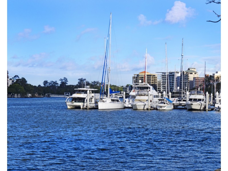 48 Rotherham Street, Kangaroo Point QLD 4169