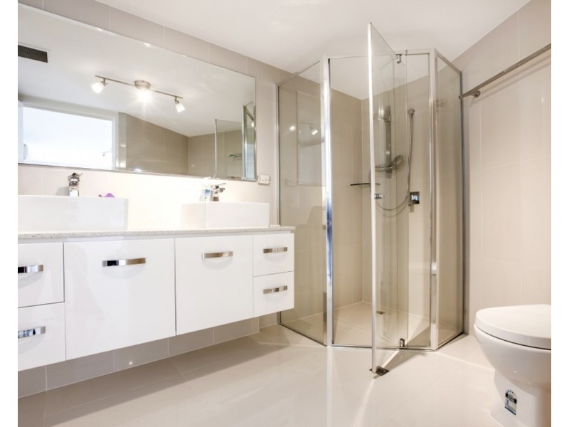 123 Main Street, Kangaroo Point QLD 4169