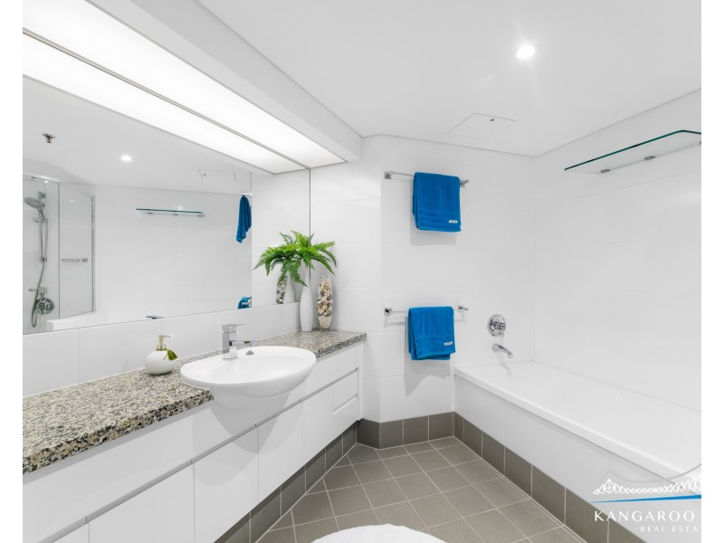 42 Ferry Street, Kangaroo Point QLD 4169