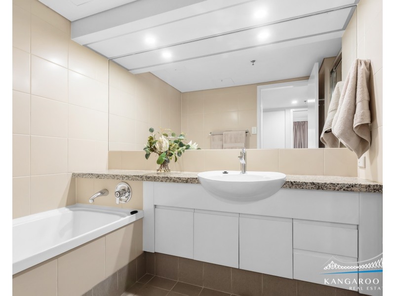 93/42 Ferry Street, Kangaroo Point QLD 4169