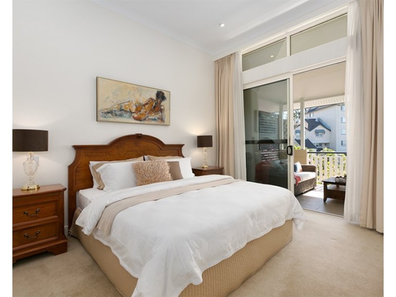 88 Lockerbie Street, Kangaroo Point QLD 4169