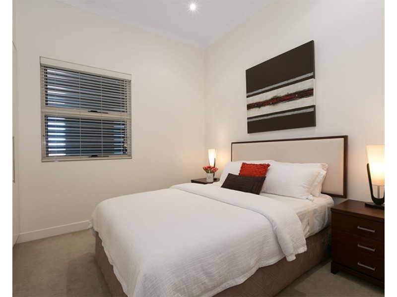 88 Lockerbie Street, Kangaroo Point QLD 4169