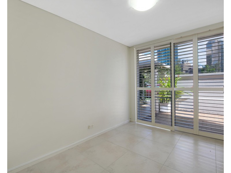 16 Bright Street, Kangaroo Point QLD 4169