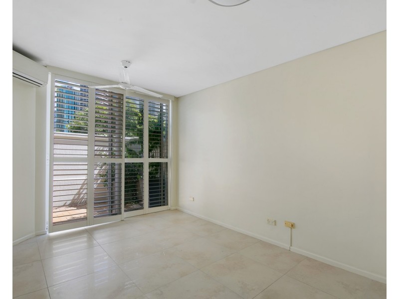 16 Bright Street, Kangaroo Point QLD 4169