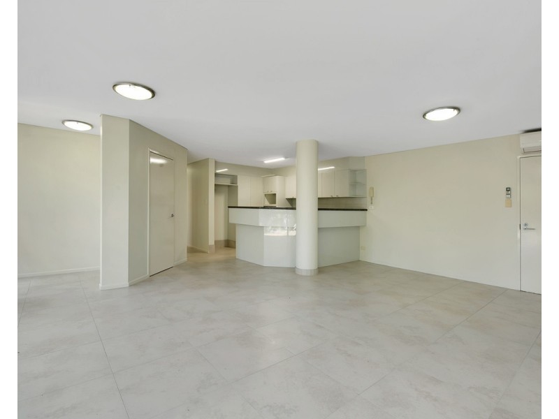 16 Bright Street, Kangaroo Point QLD 4169