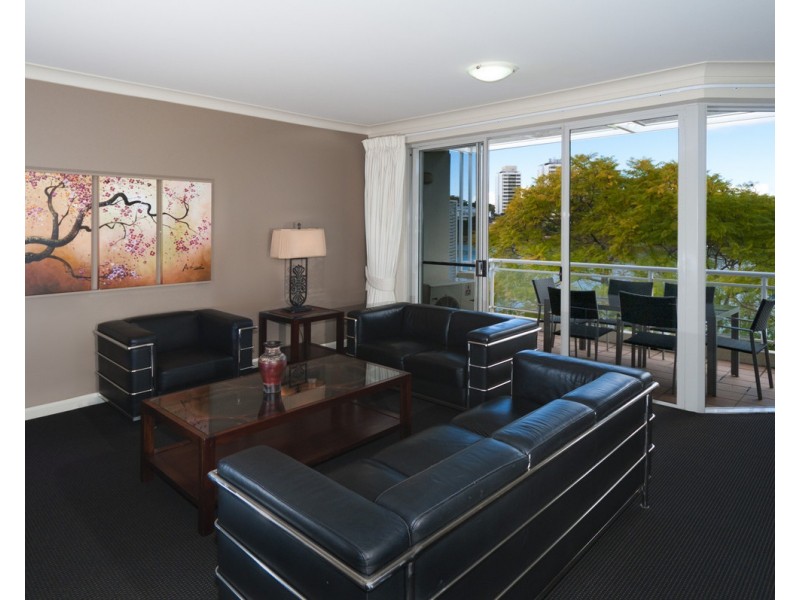 48 Rotherham Street, Kangaroo Point QLD 4169