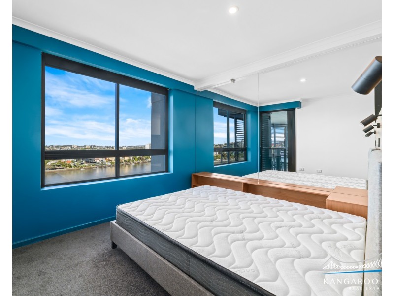 42 Ferry Street, Kangaroo Point QLD 4169