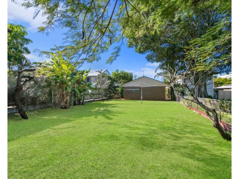 121 Turner Street, Scarborough QLD 4020