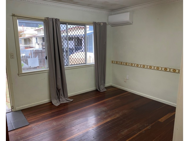 16 Wolseley Street, Woolloongabba QLD 4102