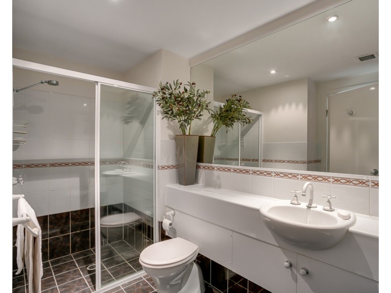 56 Wharf Street, Kangaroo Point QLD 4169