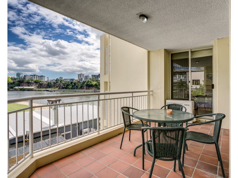 56 Wharf Street, Kangaroo Point QLD 4169