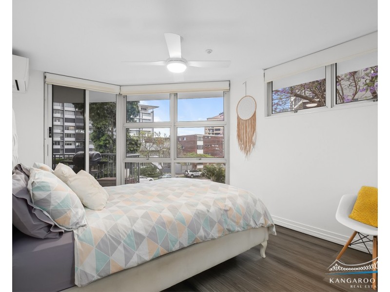 55 Thorn Street, Kangaroo Point QLD 4169