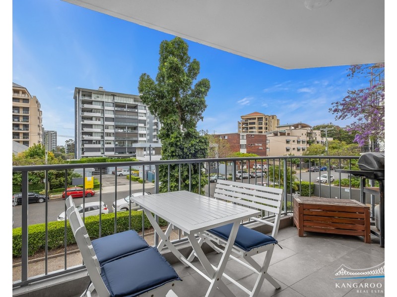 55 Thorn Street, Kangaroo Point QLD 4169